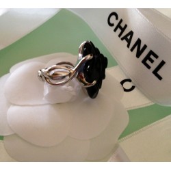 Bague Chanel Camélia Or Blanc/Onyx NEUVE T55
