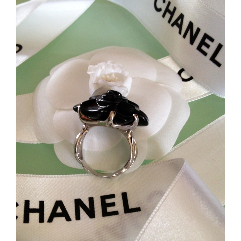 Bague Chanel Camélia Or Blanc/Onyx NEUVE T55