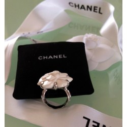 Bague Chanel Camélia Or Blanc/Agathe NEUVE T56