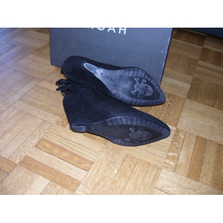 Bottines Jacqueline RIU En Daim Noir - Taille 38 (US 6,5) - Neuf Sans Emballage